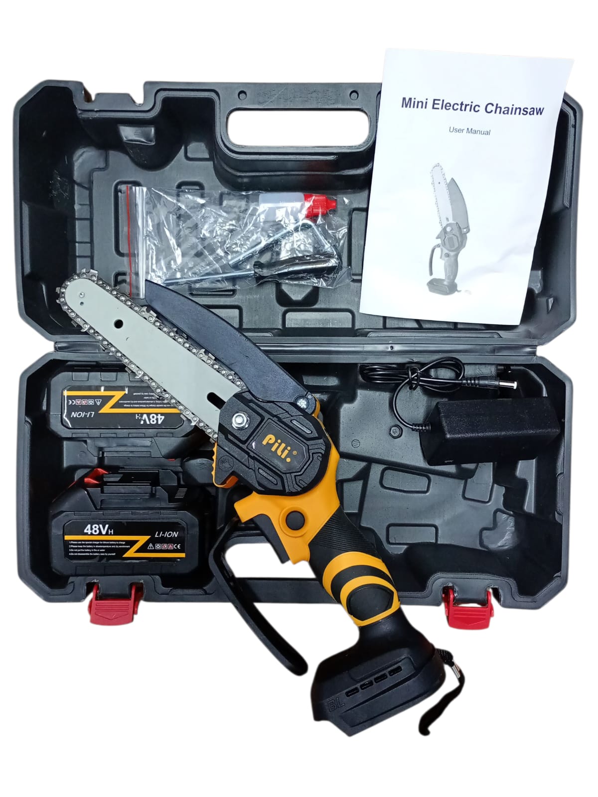 Mini Drujbă Electrică Pili® 48V, Lamă 6 Inch (18,5 cm), 2 Acumulatori Mari, 2 Lame + 2 Lanțuri, Set Complet în Valiză