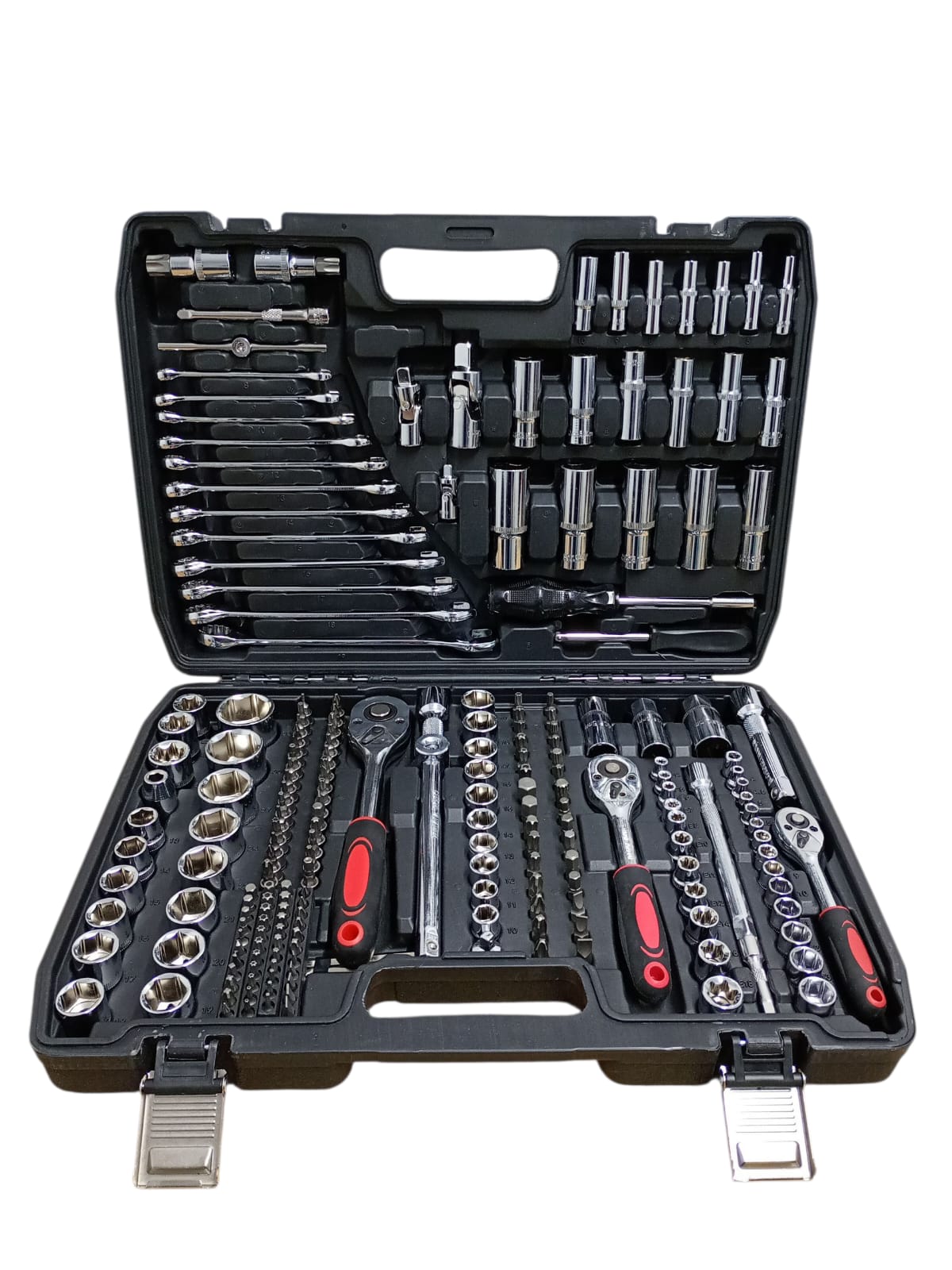 Trusa 216 piese,chei  combinate si tubulare