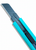 Cutter cu lamă neagră SK5 – 16 cm