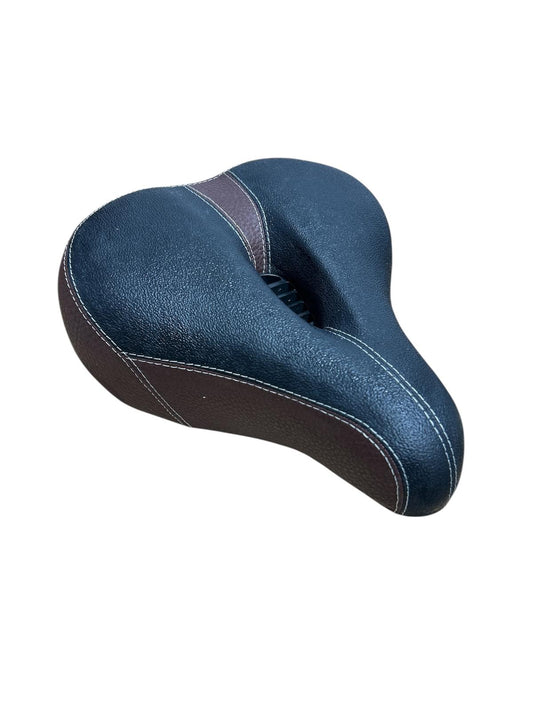 Șa bicicletă cu gaură centrală și design în 2 culori – 27 cm lungime, 23 cm lățime