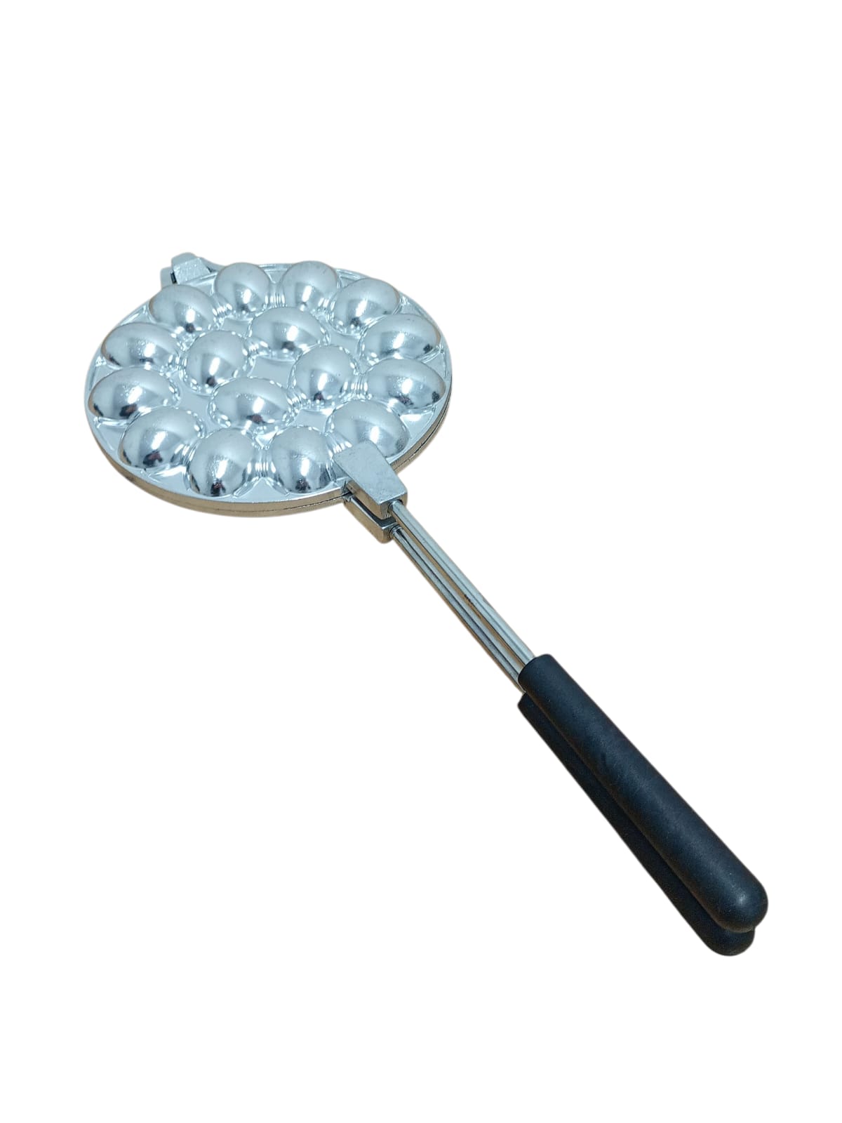 Formă de aluminiu pentru nuci – diametru 18 cm, 16 bucăți